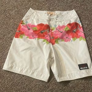 Hollister swim trunks size Small
